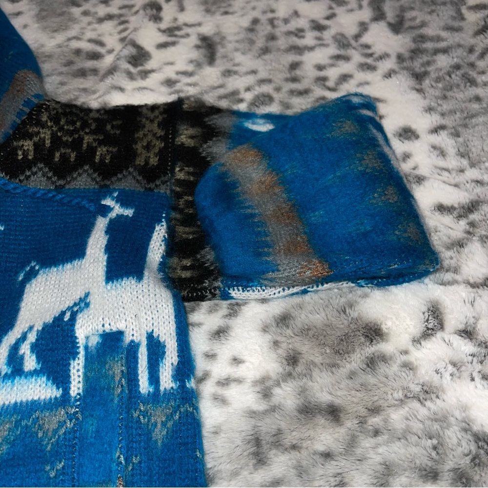 Tejidos Ruminahui Jacket - Picture 2 of 10